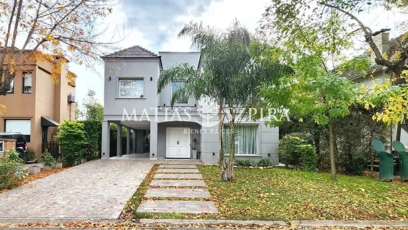 Casa en venta · Haras Maria Eugenia, Moreno, GBA Oeste, Provincia de Buenos Aires Casa en venta · Haras Maria Eugenia, Moreno, GBA Oeste, Provincia de Buenos Aires