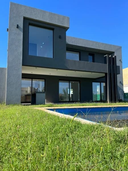 Casa en venta · Puertos del Lago, Escobar, GBA Norte, Provincia de Buenos Aires Casa en venta · Puertos del Lago, Escobar, GBA Norte, Provincia de Buenos Aires