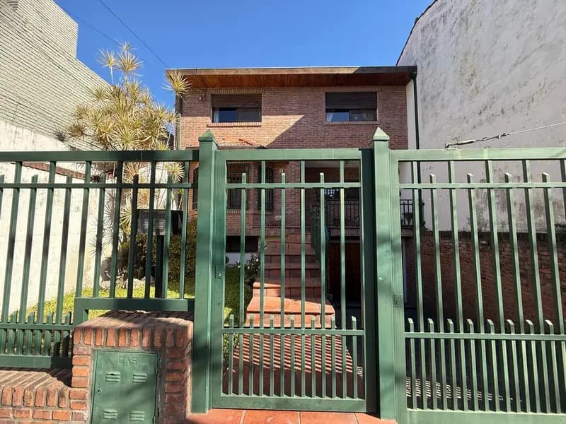 Casa en venta · Olivos, Vicente López, GBA Norte, Provincia de Buenos Aires Casa en venta · Olivos, Vicente López, GBA Norte, Provincia de Buenos Aires