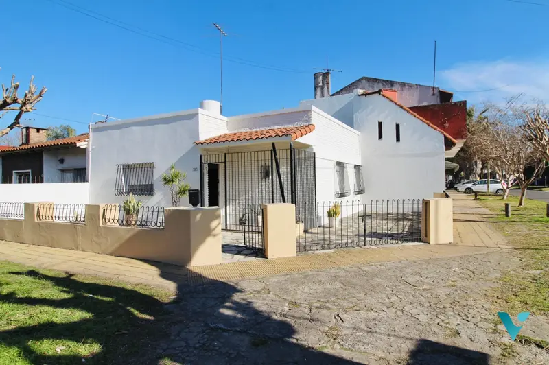Casa en venta · Ituzaingó Norte, Ituzaingó, GBA Oeste, Provincia de Buenos Aires Casa en venta · Ituzaingó Norte, Ituzaingó, GBA Oeste, Provincia de Buenos Aires