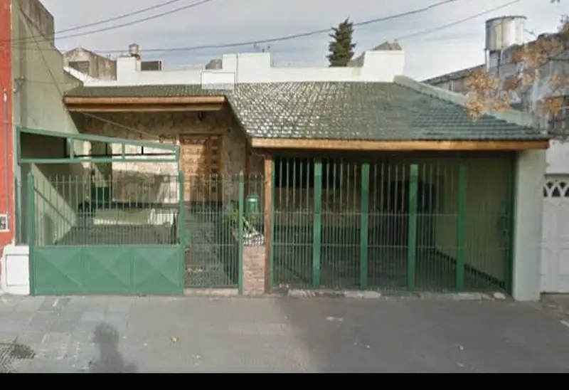 Casa en venta · Quilmes, Quilmes, GBA Sur, Provincia de Buenos Aires Casa en venta · Quilmes, Quilmes, GBA Sur, Provincia de Buenos Aires