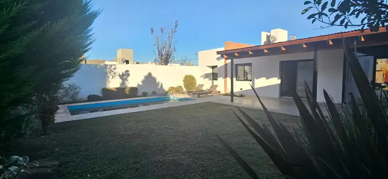 Casa en venta · Comarca de Allende, Villa Allende, Colon, Córdoba Casa en venta · Comarca de Allende, Villa Allende, Colon, Córdoba