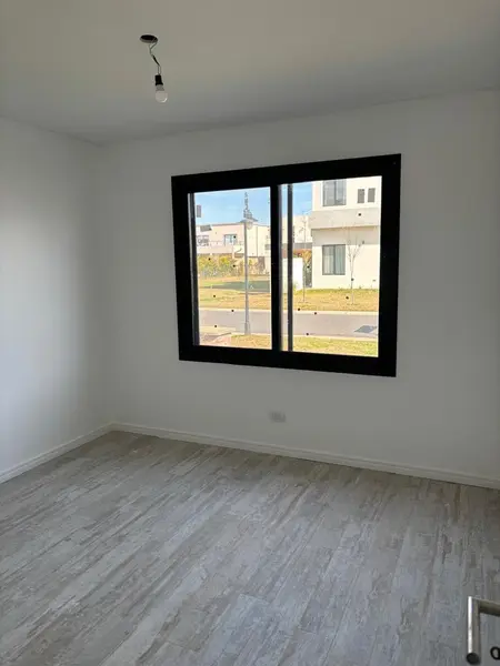 Casa en venta · Vila Marina, Tigre, GBA Norte, Provincia de Buenos Aires Casa en venta · Vila Marina, Tigre, GBA Norte, Provincia de Buenos Aires