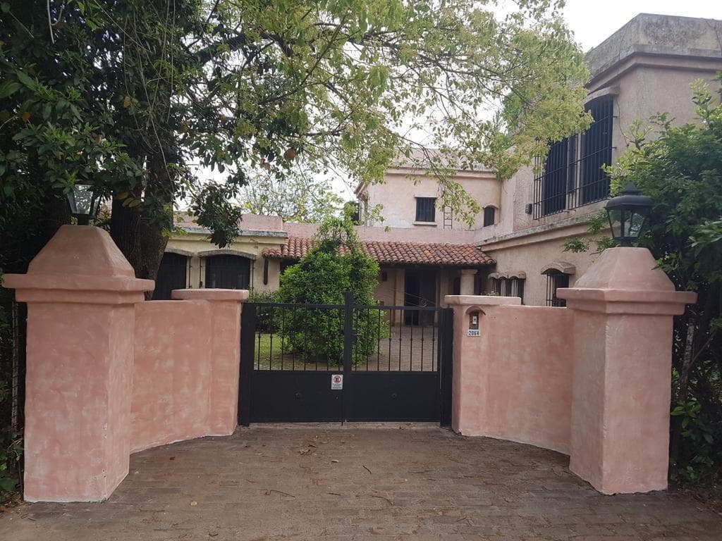 Casa en venta · San Isidro, GBA Norte, Provincia de Buenos Aires Casa en venta · San Isidro, GBA Norte, Provincia de Buenos Aires