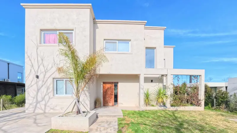 Casa en venta · Puertos del Lago Vistas, Tigre, GBA Norte, Provincia de Buenos Aires Casa en venta · Puertos del Lago Vistas, Tigre, GBA Norte, Provincia de Buenos Aires