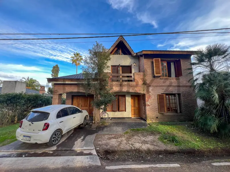 Casa en venta · Las Lajas II, General Rodriguez, GBA Oeste, Provincia de Buenos Aires Casa en venta · Las Lajas II, General Rodriguez, GBA Oeste, Provincia de Buenos Aires