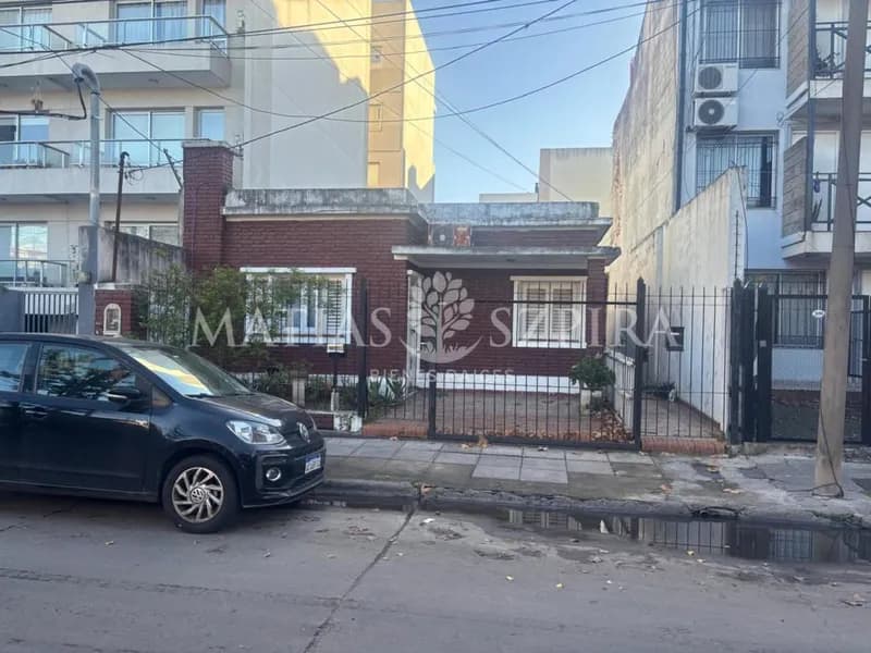 Terreno en venta · Castelar Norte, Castelar, Morón, GBA Oeste, Provincia de Buenos Aires Terreno en venta · Castelar Norte, Castelar, Morón, GBA Oeste, Provincia de Buenos Aires