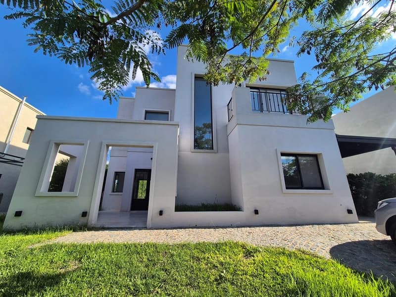 Casa en venta · Los Castaños, Nordelta, Tigre, GBA Norte, Provincia de Buenos Aires Casa en venta · Los Castaños, Nordelta, Tigre, GBA Norte, Provincia de Buenos Aires