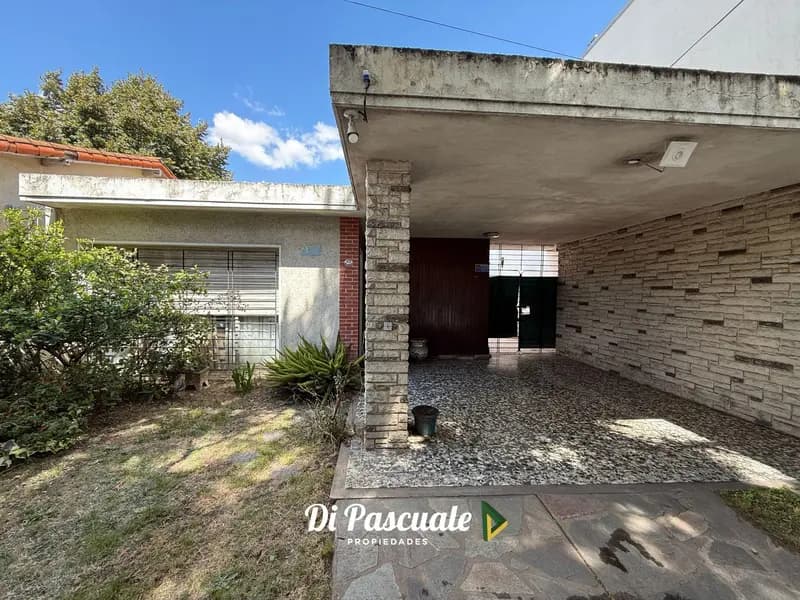 Casa en venta · Moreno, GBA Oeste, Provincia de Buenos Aires Casa en venta · Moreno, GBA Oeste, Provincia de Buenos Aires