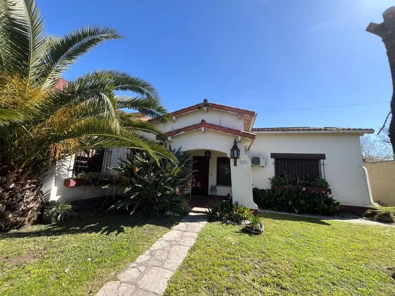 Casa en venta · Bella Vista, San Miguel, GBA Norte, Provincia de Buenos Aires Casa en venta · Bella Vista, San Miguel, GBA Norte, Provincia de Buenos Aires