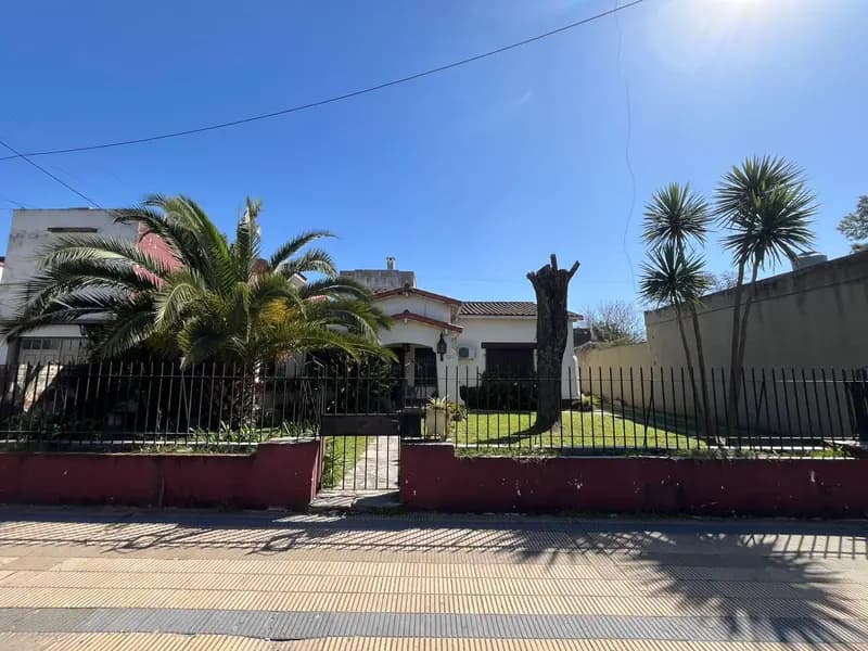 Casa en venta · Bella Vista, San Miguel, GBA Norte, Provincia de Buenos Aires Casa en venta · Bella Vista, San Miguel, GBA Norte, Provincia de Buenos Aires