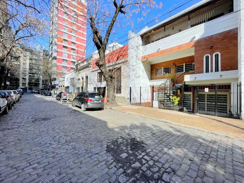 Casa en venta · Almagro, CABA Casa en venta · Almagro, CABA