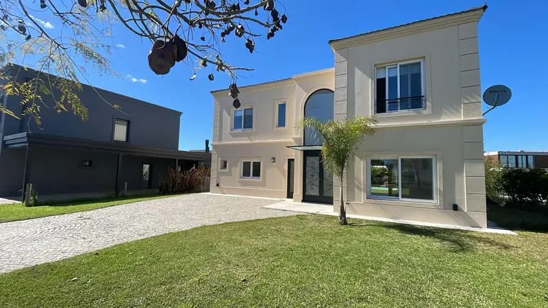 Casa en venta · Puertos del Lago Vistas, Tigre, GBA Norte, Provincia de Buenos Aires Casa en venta · Puertos del Lago Vistas, Tigre, GBA Norte, Provincia de Buenos Aires