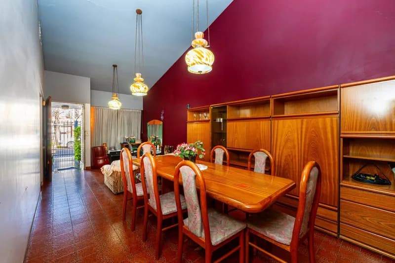 Casa en venta · Caseros, Tres de Febrero, GBA Oeste, Provincia de Buenos Aires Casa en venta · Caseros, Tres de Febrero, GBA Oeste, Provincia de Buenos Aires