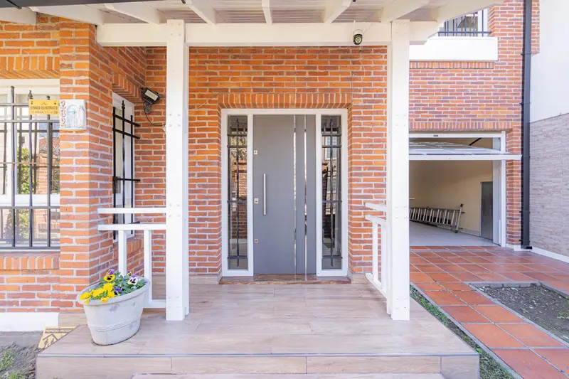 Casa en venta · Villa Sarmiento, Morón, GBA Oeste, Provincia de Buenos Aires Casa en venta · Villa Sarmiento, Morón, GBA Oeste, Provincia de Buenos Aires
