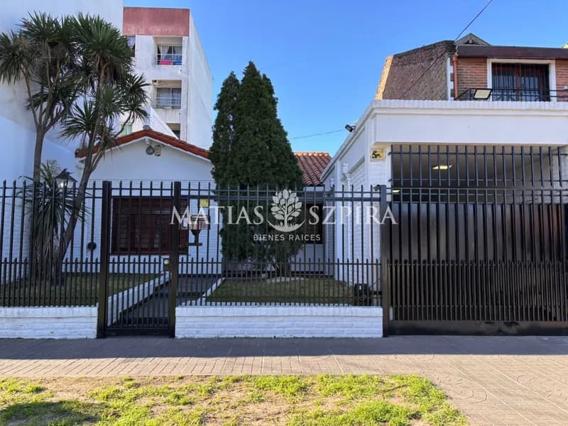 Casa en venta · Moreno, Moreno, GBA Oeste, Provincia de Buenos Aires Casa en venta · Moreno, Moreno, GBA Oeste, Provincia de Buenos Aires