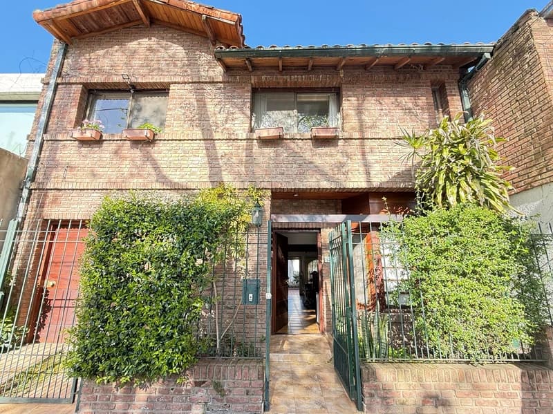 Casa en venta · La Lucila, Vicente López, GBA Norte, Provincia de Buenos Aires Casa en venta · La Lucila, Vicente López, GBA Norte, Provincia de Buenos Aires