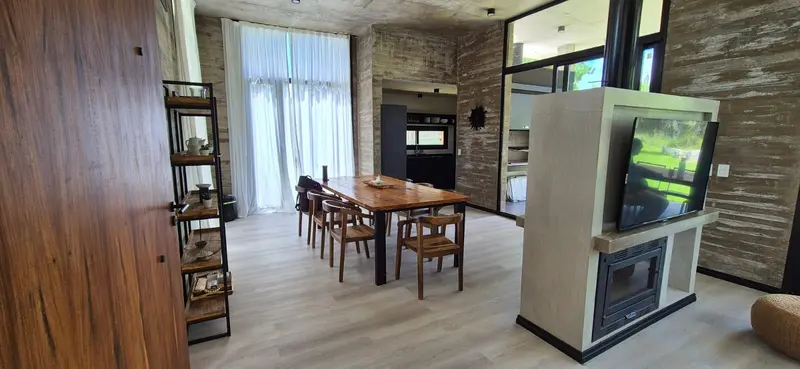 Casa en venta · Pinamar, Costa Atlántica, Provincia de Buenos Aires Casa en venta · Pinamar, Costa Atlántica, Provincia de Buenos Aires