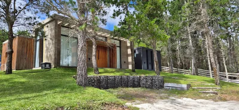Casa en venta · Pinamar, Costa Atlántica, Provincia de Buenos Aires Casa en venta · Pinamar, Costa Atlántica, Provincia de Buenos Aires