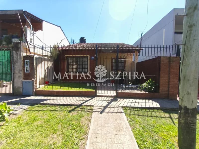 Casa en venta · Ituzaingó Norte, Ituzaingó, GBA Oeste, Provincia de Buenos Aires Casa en venta · Ituzaingó Norte, Ituzaingó, GBA Oeste, Provincia de Buenos Aires