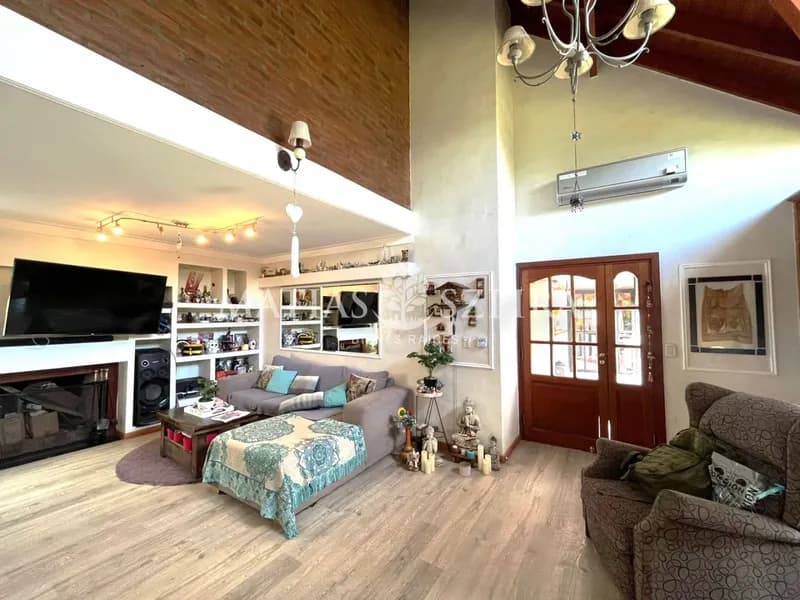 Casa en venta · El Jagüel, Ituzaingó, GBA Oeste, Provincia de Buenos Aires Casa en venta · El Jagüel, Ituzaingó, GBA Oeste, Provincia de Buenos Aires