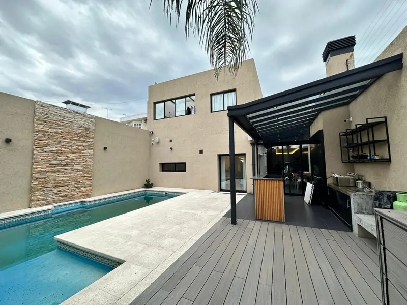 Casa en venta · Ciudad Madero, La Matanza, GBA Oeste, Provincia de Buenos Aires Casa en venta · Ciudad Madero, La Matanza, GBA Oeste, Provincia de Buenos Aires