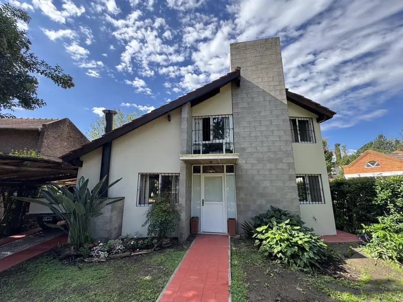 Casa en venta · El Jaguel Country Club, Pilar, GBA Norte, Provincia de Buenos Aires Casa en venta · El Jaguel Country Club, Pilar, GBA Norte, Provincia de Buenos Aires