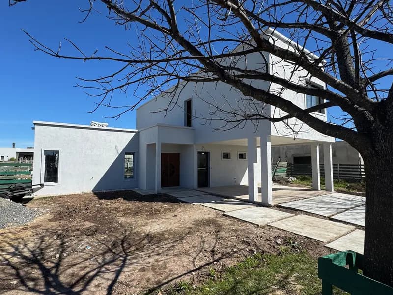 Casa en venta · Escobar, GBA Norte, Provincia de Buenos Aires Casa en venta · Escobar, GBA Norte, Provincia de Buenos Aires