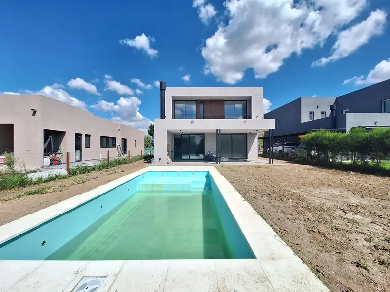 Casa en venta · Puertos del Lago, Escobar, GBA Norte, Provincia de Buenos Aires Casa en venta · Puertos del Lago, Escobar, GBA Norte, Provincia de Buenos Aires