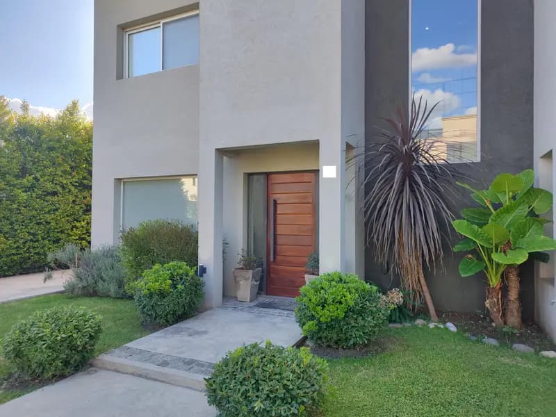 Casa en venta · Los Olivares, Malvinas Argentinas, GBA Norte, Provincia de Buenos Aires Casa en venta · Los Olivares, Malvinas Argentinas, GBA Norte, Provincia de Buenos Aires