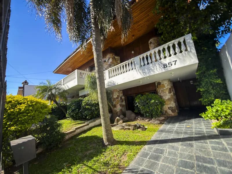 Casa en venta · Ramos Mejia, La Matanza, GBA Oeste, Provincia de Buenos Aires Casa en venta · Ramos Mejia, La Matanza, GBA Oeste, Provincia de Buenos Aires