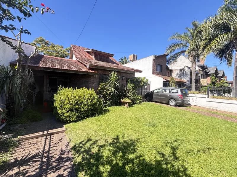 Casa en venta · Castelar, Morón, GBA Oeste, Provincia de Buenos Aires Casa en venta · Castelar, Morón, GBA Oeste, Provincia de Buenos Aires