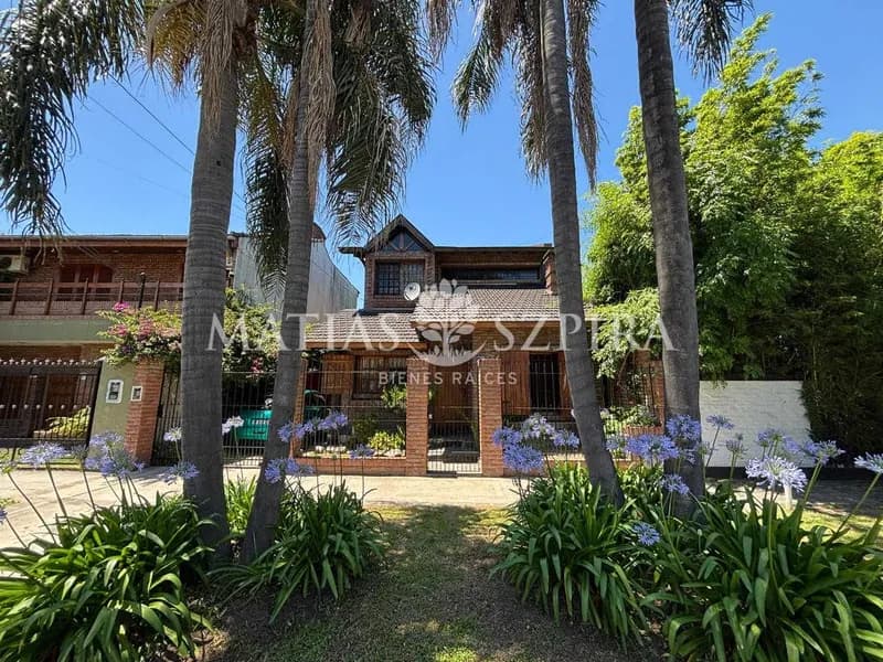 Casa en venta · Ituzaingó Norte, Ituzaingó, GBA Oeste, Provincia de Buenos Aires Casa en venta · Ituzaingó Norte, Ituzaingó, GBA Oeste, Provincia de Buenos Aires