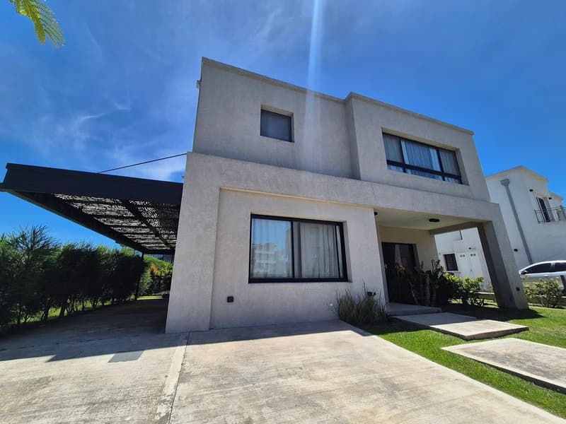 Casa en venta · Los Castaños, Nordelta, Tigre, GBA Norte, Provincia de Buenos Aires Casa en venta · Los Castaños, Nordelta, Tigre, GBA Norte, Provincia de Buenos Aires