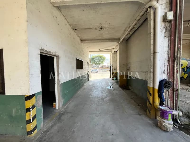 Depósito en alquiler · Ituzaingó Centro, Ituzaingó, GBA Oeste, Provincia de Buenos Aires Depósito en alquiler · Ituzaingó Centro, Ituzaingó, GBA Oeste, Provincia de Buenos Aires