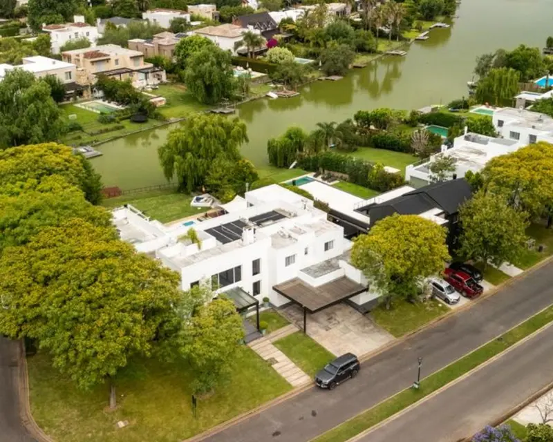 Casa en venta · Santa Bárbara, Tigre, GBA Norte, Provincia de Buenos Aires Casa en venta · Santa Bárbara, Tigre, GBA Norte, Provincia de Buenos Aires