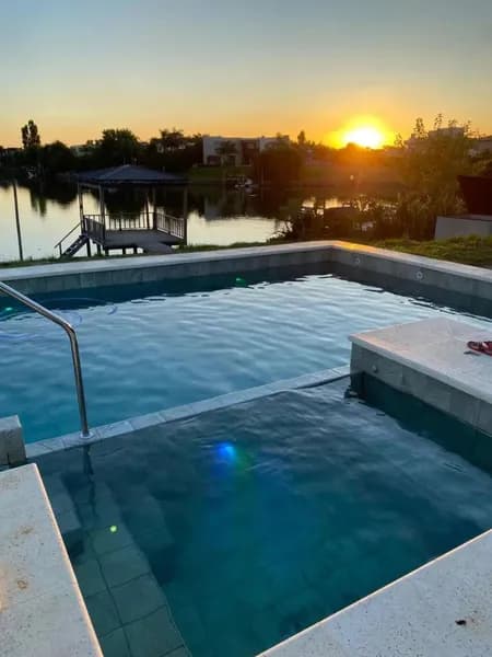 Casa en venta · San Benito, Tigre, GBA Norte, Provincia de Buenos Aires Casa en venta · San Benito, Tigre, GBA Norte, Provincia de Buenos Aires
