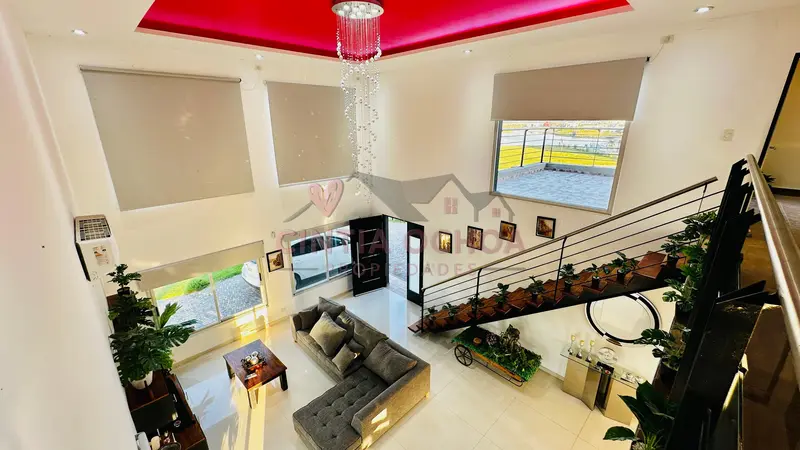 Casa en venta · San Vicente, GBA Sur, Provincia de Buenos Aires Casa en venta · San Vicente, GBA Sur, Provincia de Buenos Aires
