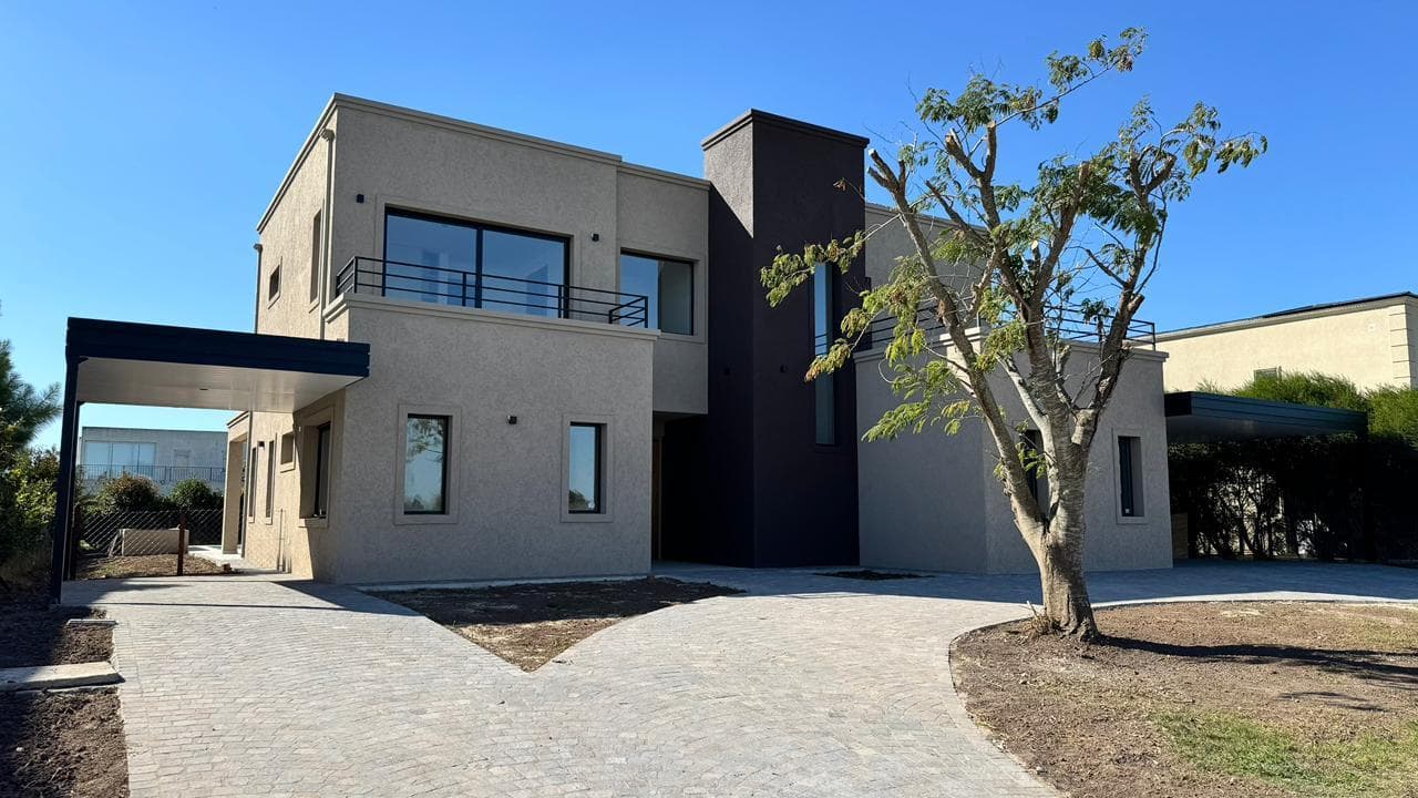 Casa en venta · El Molino Norte, Haras Santa María, Escobar, GBA Norte, Provincia de Buenos Aires Casa en venta · El Molino Norte, Haras Santa María, Escobar, GBA Norte, Provincia de Buenos Aires
