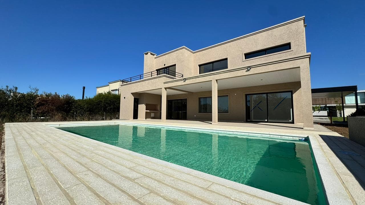 Casa en venta · El Molino Norte, Haras Santa María, Escobar, GBA Norte, Provincia de Buenos Aires Casa en venta · El Molino Norte, Haras Santa María, Escobar, GBA Norte, Provincia de Buenos Aires
