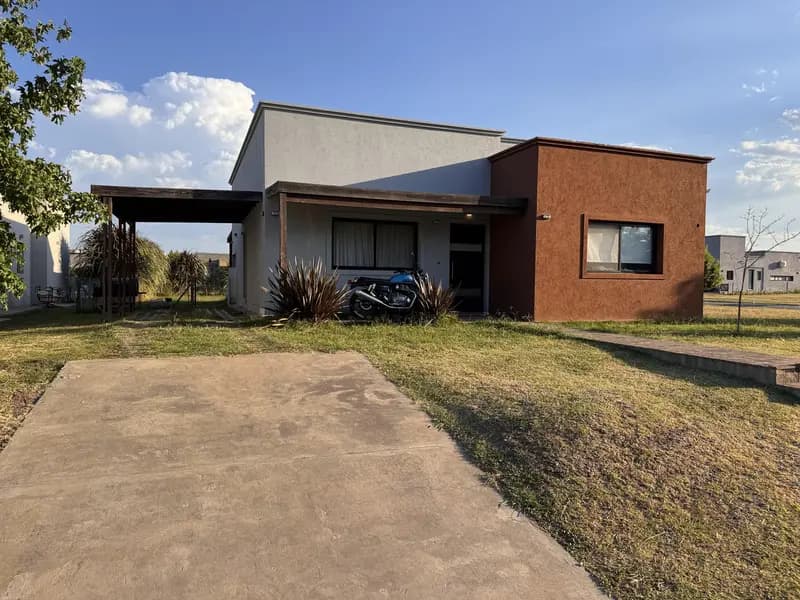 Casa en venta · Barrio El Aljibe, Manzanares, Pilar, GBA Norte, Provincia de Buenos Aires Casa en venta · Barrio El Aljibe, Manzanares, Pilar, GBA Norte, Provincia de Buenos Aires
