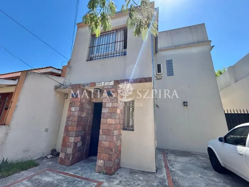 Casa en venta · Castelar, Morón, GBA Oeste, Provincia de Buenos Aires Casa en venta · Castelar, Morón, GBA Oeste, Provincia de Buenos Aires