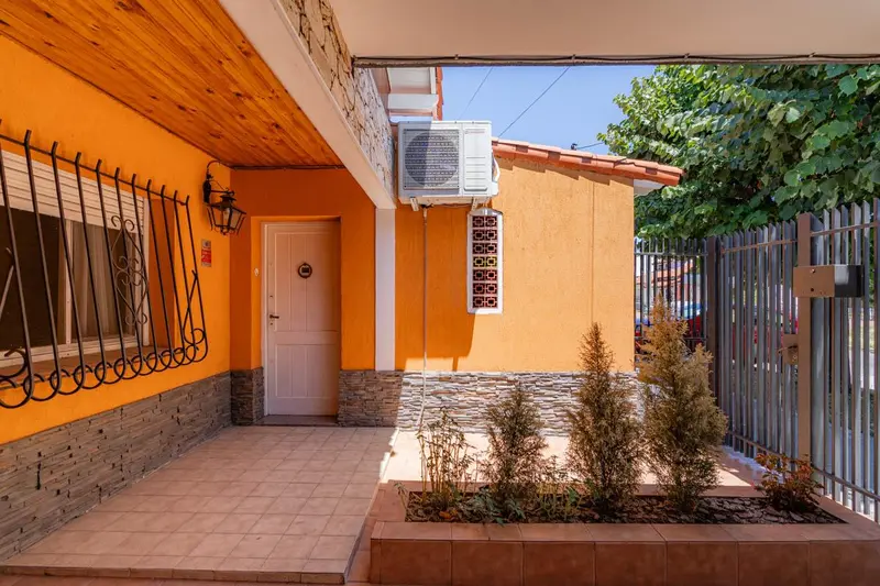 Casa en venta · Villa Luzuriaga, La Matanza, GBA Oeste, Provincia de Buenos Aires Casa en venta · Villa Luzuriaga, La Matanza, GBA Oeste, Provincia de Buenos Aires