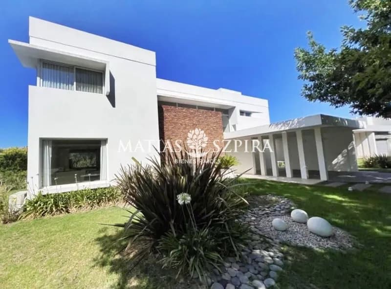 Casa en venta · Terravista, General Rodriguez, GBA Oeste, Provincia de Buenos Aires Casa en venta · Terravista, General Rodriguez, GBA Oeste, Provincia de Buenos Aires