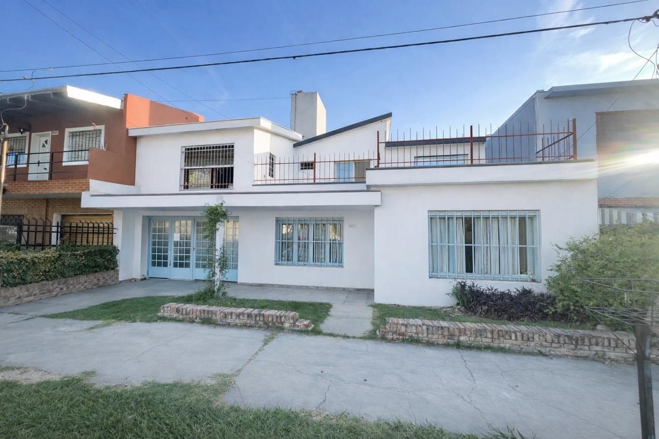 Casa en venta · San Martín, Alta Gracia, Santa Maria, Córdoba Casa en venta · San Martín, Alta Gracia, Santa Maria, Córdoba