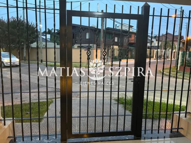Casa en venta · Ciudad Evita, La Matanza, GBA Oeste, Provincia de Buenos Aires Casa en venta · Ciudad Evita, La Matanza, GBA Oeste, Provincia de Buenos Aires