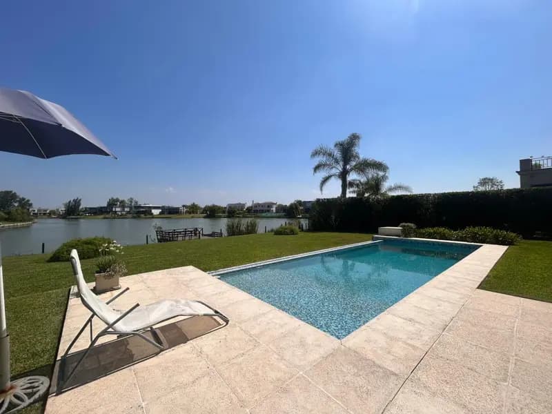 Casa en venta · El Cantón, Escobar, GBA Norte, Provincia de Buenos Aires Casa en venta · El Cantón, Escobar, GBA Norte, Provincia de Buenos Aires