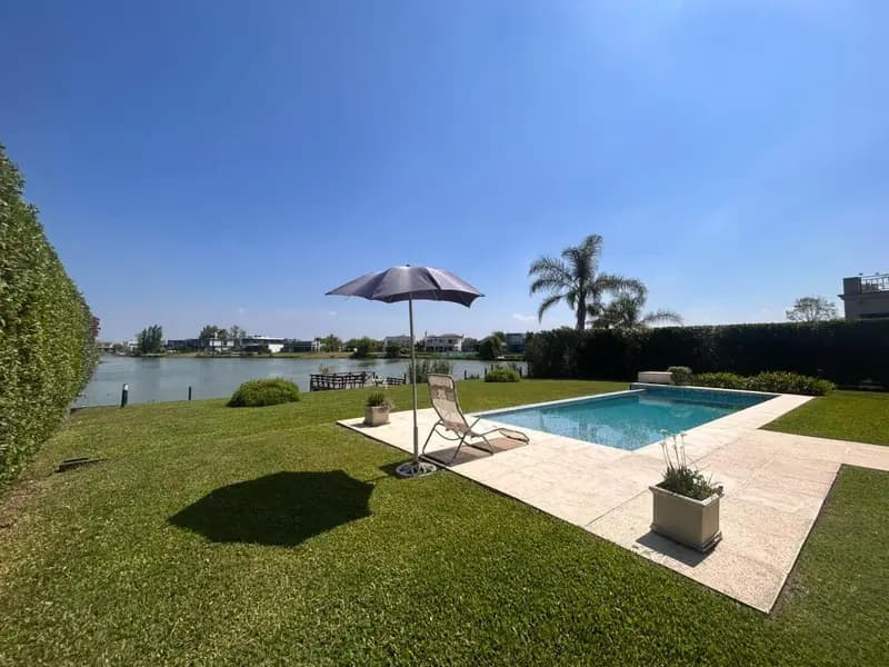 Casa en venta · El Cantón, Escobar, GBA Norte, Provincia de Buenos Aires Casa en venta · El Cantón, Escobar, GBA Norte, Provincia de Buenos Aires