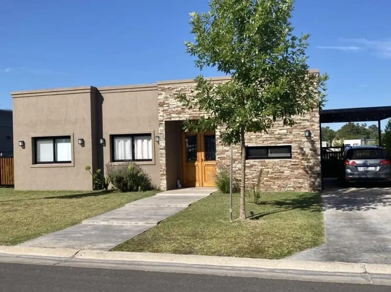 Casa en venta · Santa Lucía, Pilar Del Este, Pilar, GBA Norte, Provincia de Buenos Aires Casa en venta · Santa Lucía, Pilar Del Este, Pilar, GBA Norte, Provincia de Buenos Aires