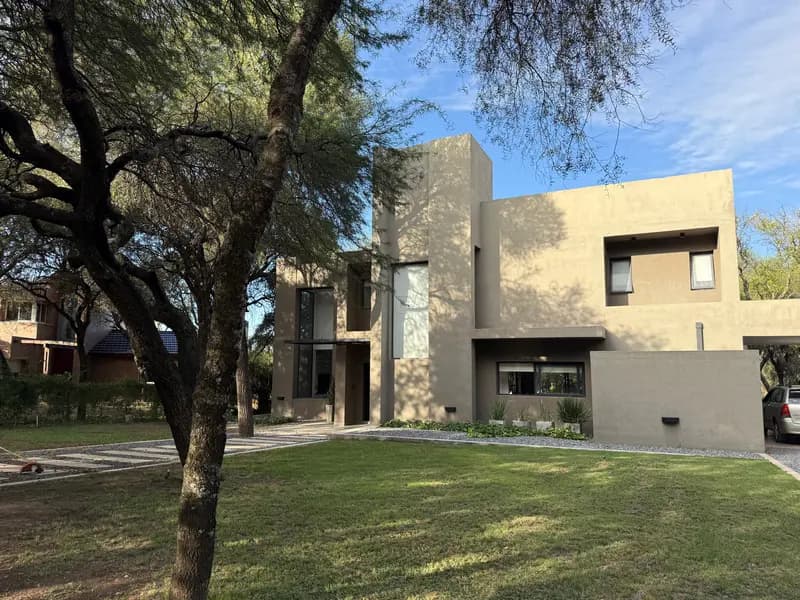 Casa en venta · El Bosque, Córdoba Capital, Córdoba Casa en venta · El Bosque, Córdoba Capital, Córdoba